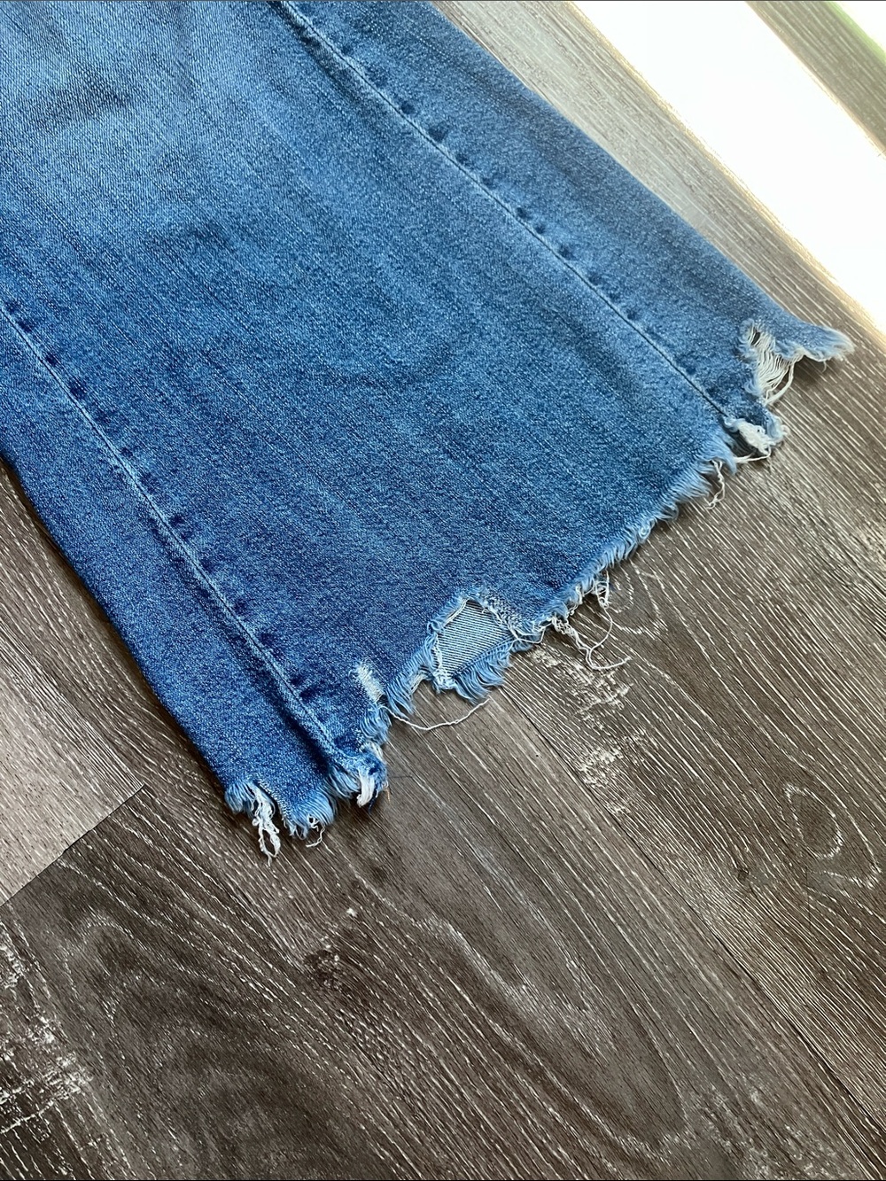 Pilcro Raw Hem Ankle Wide Leg Jeans - Picture 11 of 15